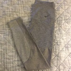 NIKE Power Train Leggings — GRAY/LIGHT GRAY
